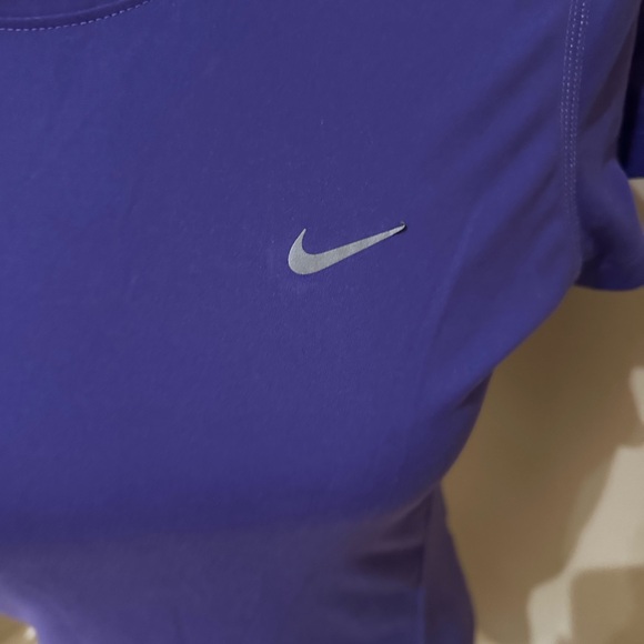 Nike Dri-Fit Top - Picture 4 of 4